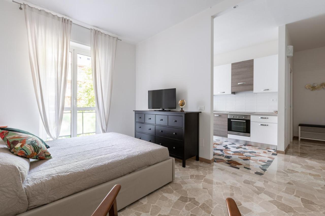 Piazzale Udine Balcony Apt Milan Exterior photo