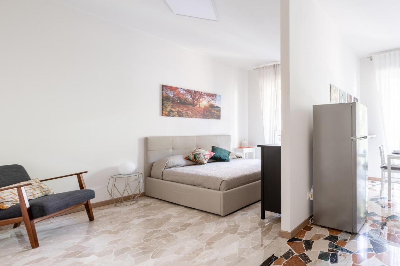 Piazzale Udine Balcony Apt Milan Exterior photo
